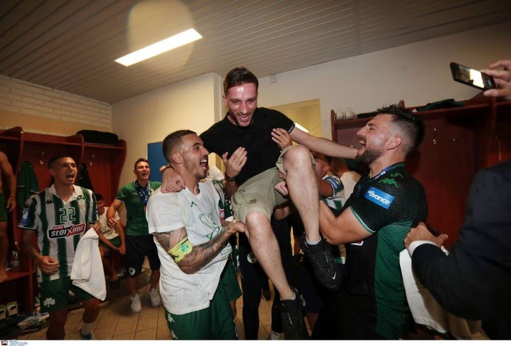 Τελικός Κυπέλλου Ελλάδας: Απίθανο πάρτι και στα αποδυτήρια του Παναθηναϊκού με την κούπα (vid)