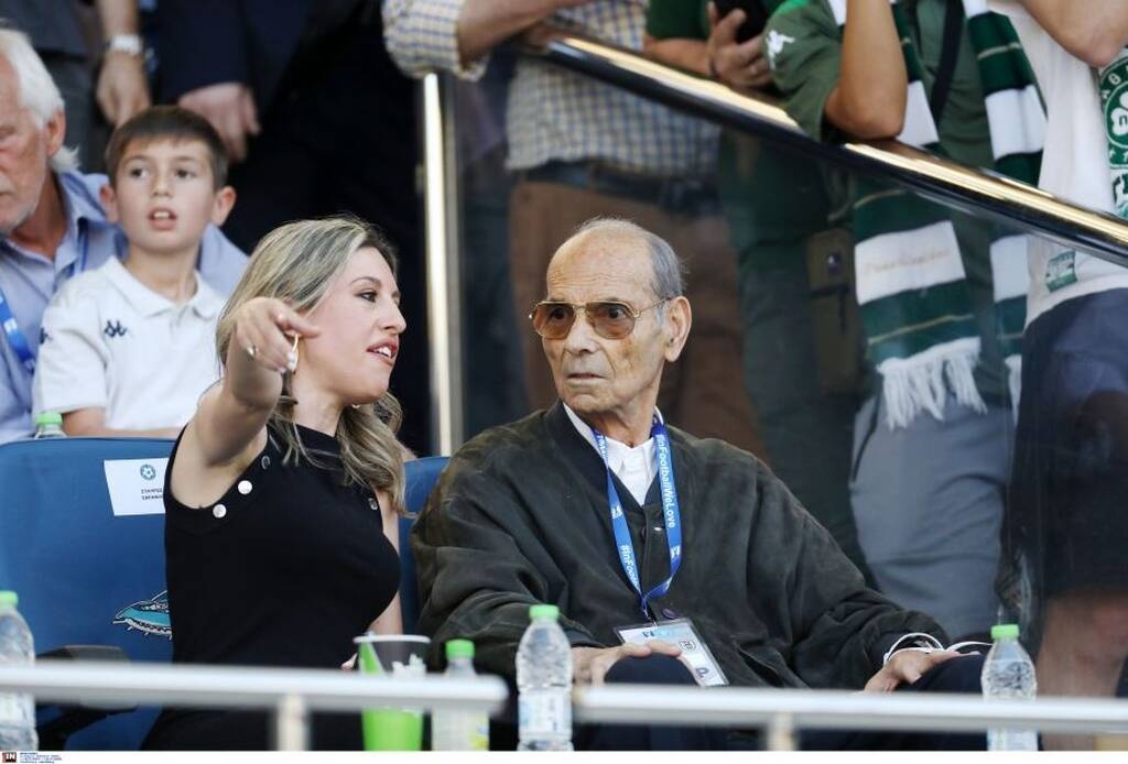 Τελικός Κυπέλλου Ελλάδας: Δομάζος και Σαράφης με το τρόπαιο - Ιπτάμενη η μπάλα στο γήπεδο (vids)