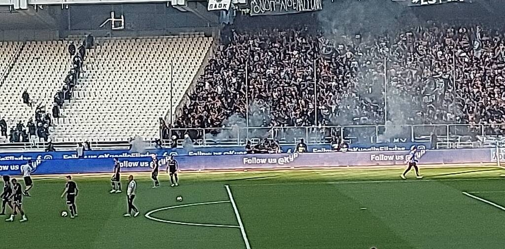 Τελικός Κυπέλλου Ελλάδας: Επεισόδια μεταξύ οπαδών, έπεσε ξύλο στο ΟΑΚΑ! (photos+video)