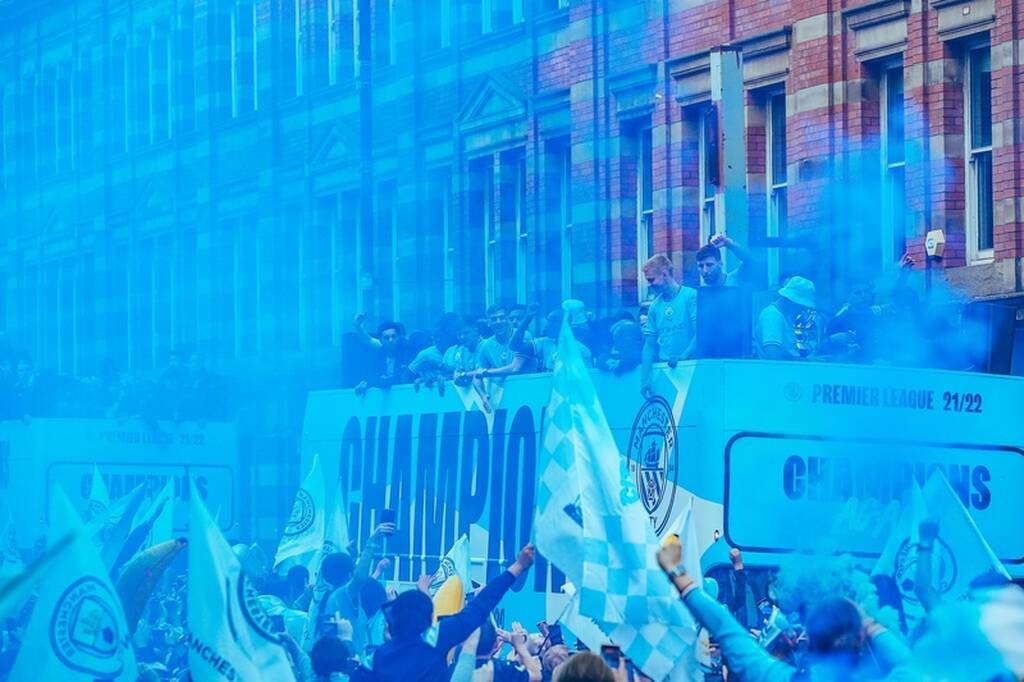 Premier League: Ντελίριο για τη Μάντσεστερ Σίτι και ο Γουαρδιόλα με το πούρο (pics)