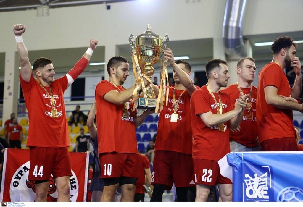 Handball Premier: Η απονομή στον Πρωταθλητή Ολυμπιακό/Όμιλο Ξυνή (video+photos)
