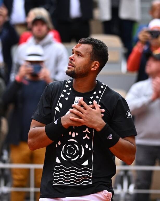 Roland Garros: Γηπεδική εξέδρα στο ηρωικό «αντίο» του Τσονγκά (videos)
