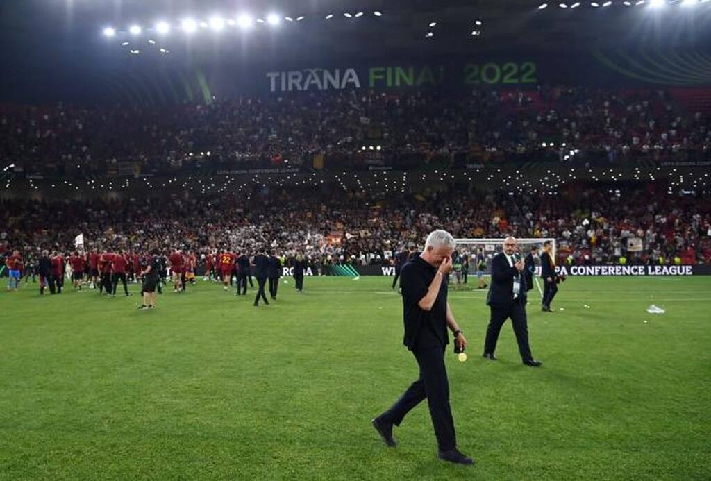 Συγκλονιστικός Μουρίνιο: Τα δάκρυα μετά τον 5ο ευρωπαϊκό του τίτλο (video+photos)