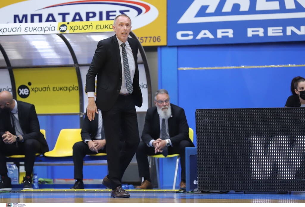 Περιστέρι-Ολυμπιακός: Ένταση με τον Τόμιτς - Τα έβαλε με τους διαιτητές και δέχθηκε τεχνική ποινή
