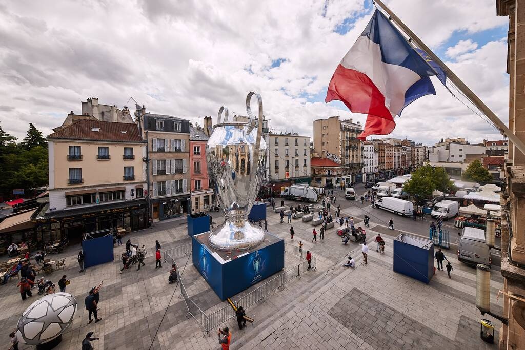 Live Chat Λίβερπουλ-Ρεάλ Μαδρίτης - Ο μεγάλος τελικός του Champions League (pics+vids)