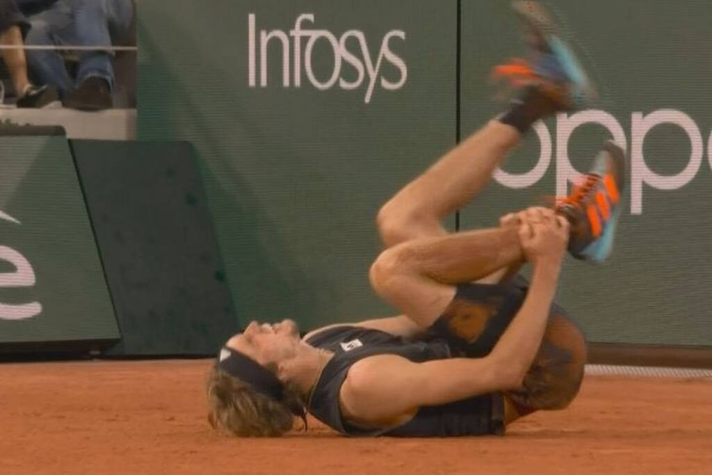 Roland Garros: Σοκ με Ζβέρεφ, αποχώρησε με καροτσάκι - Στον τελικό ο Ναδάλ