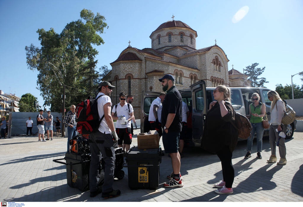 ΑΕΚ: Συναρμολογείται ο ατσάλινος αετός έξω από την «OPAP Arena» (photos)