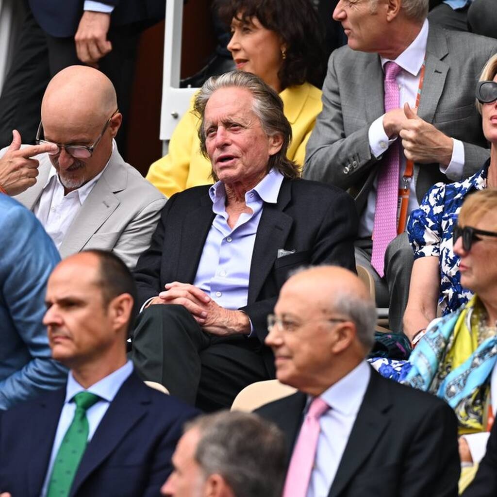 Roland Garros: Με αέρα Hollywood και τον Μάικλ Ντάγκλας η «μάχη» Ναδάλ-Ρούουντ (photo) - Twitter: Roland Garros