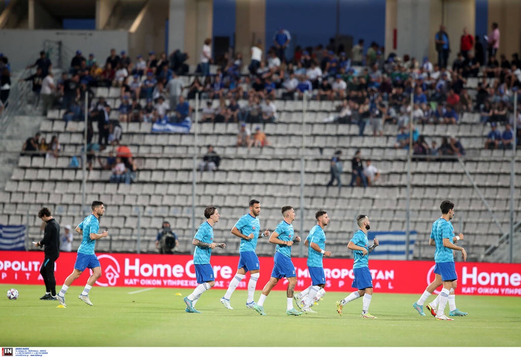 Ελλάδα-Κόσοβο: Κοσοβάροι στις εξέδρες - Συνθήματα και έντονες αποδοκιμασίες