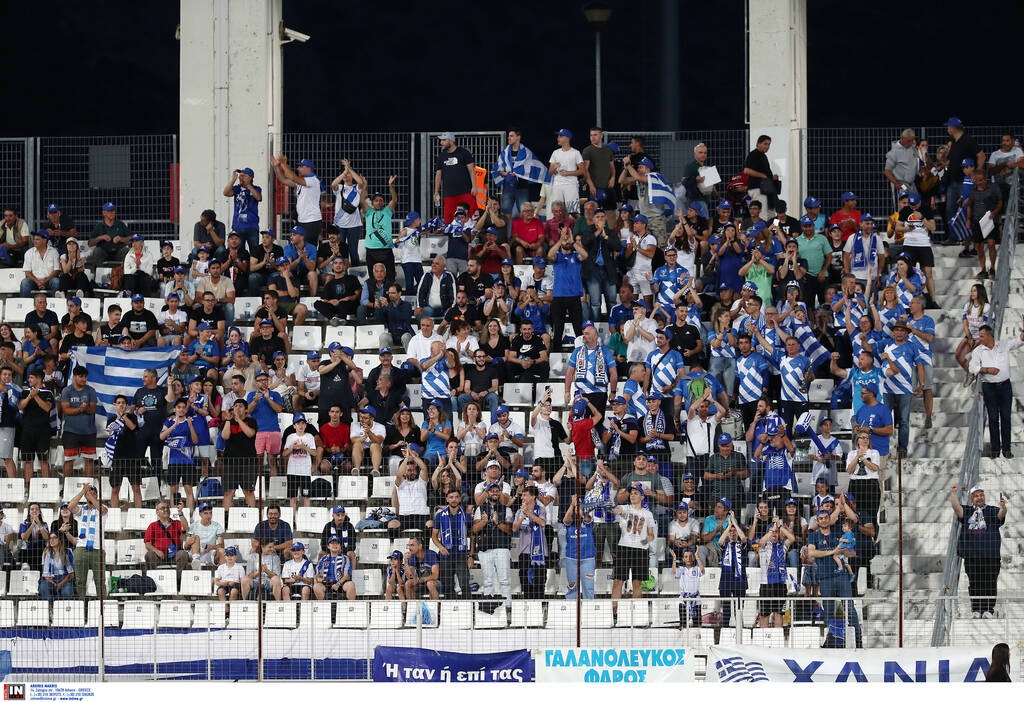 Ελλάδα-Κόσοβο: Κοσοβάροι στις εξέδρες - Συνθήματα και έντονες αποδοκιμασίες