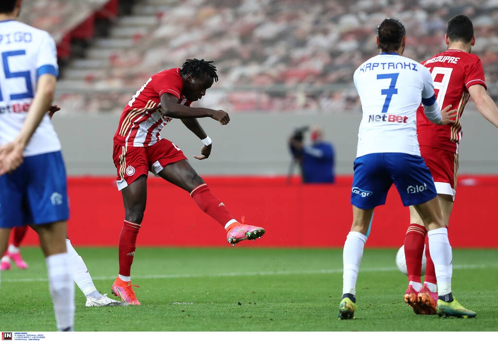 Στον Ολυμπιακό δεν «έπιασε» - Τον «κλείνει» η Φενέρμπαχτσε (photos)