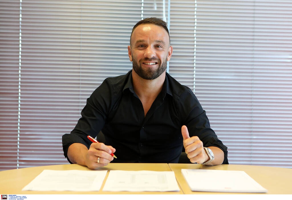 Ολυμπιακός: Πήρε σειρά ο Βαλμπουενά - Επίσημα «ερυθρόλευκος» ως το 2023