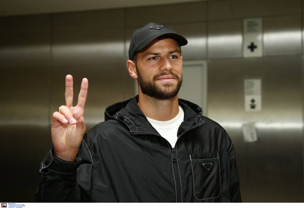 Ολυμπιακός: Στην Ελλάδα για τις υπογραφές ο Ζινκερνάγκελ (photos)