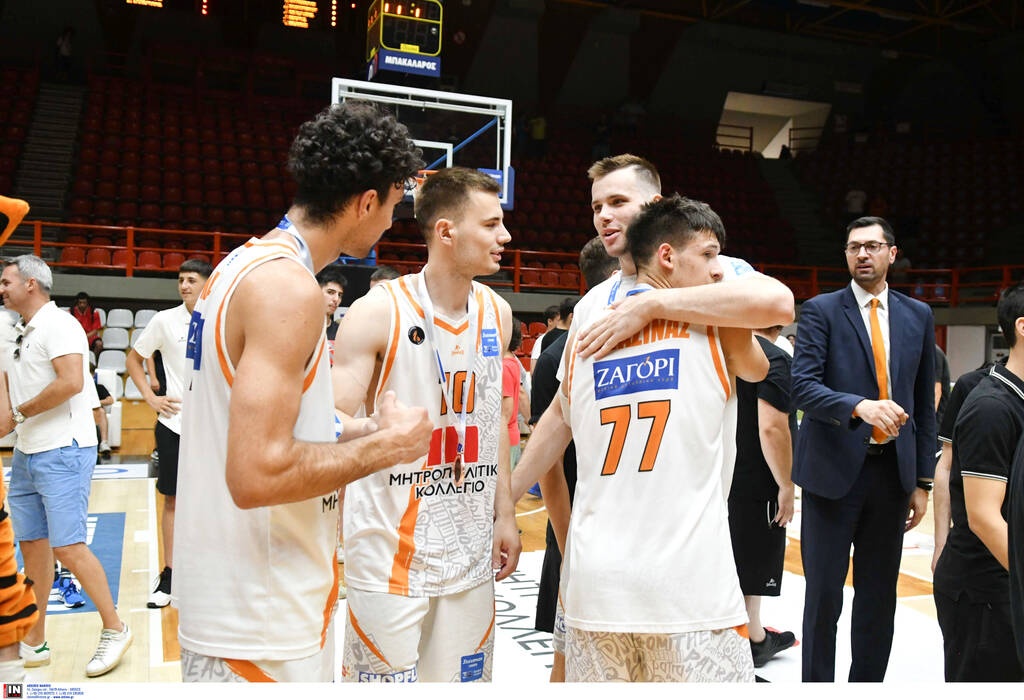 Προμηθέας Πατρών: Χτύπησε ο Γιάννης Αγραβάνης - Κούτσαινε στην απονομή των μεταλλίων για την 3η θέση