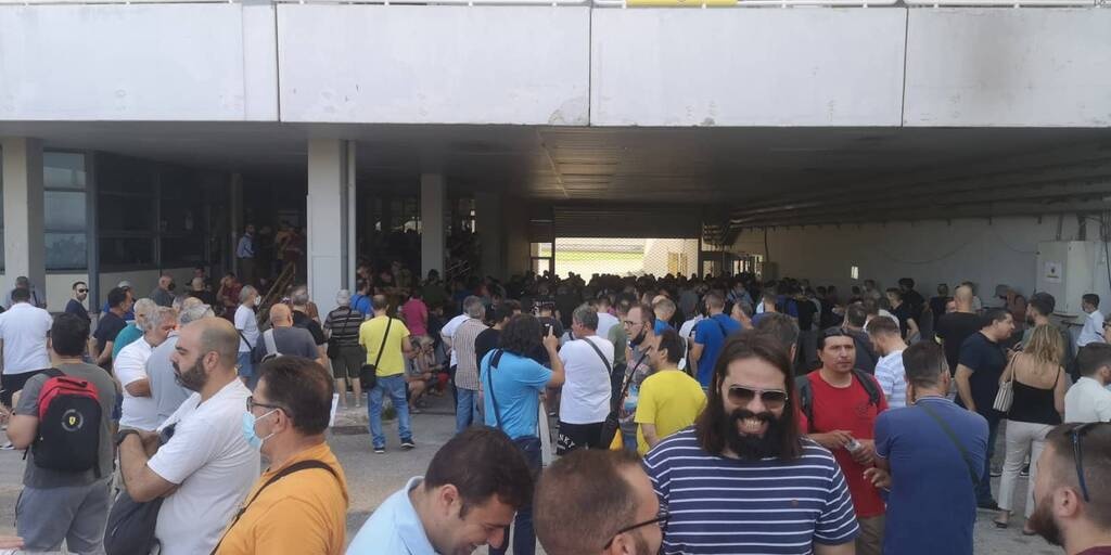 ΑΕΚ: Η τρέλα των οπαδών στο ΟΑΚΑ για τα διαρκείας της «OPAP Arena» - Αποκλειστικά βίντεο