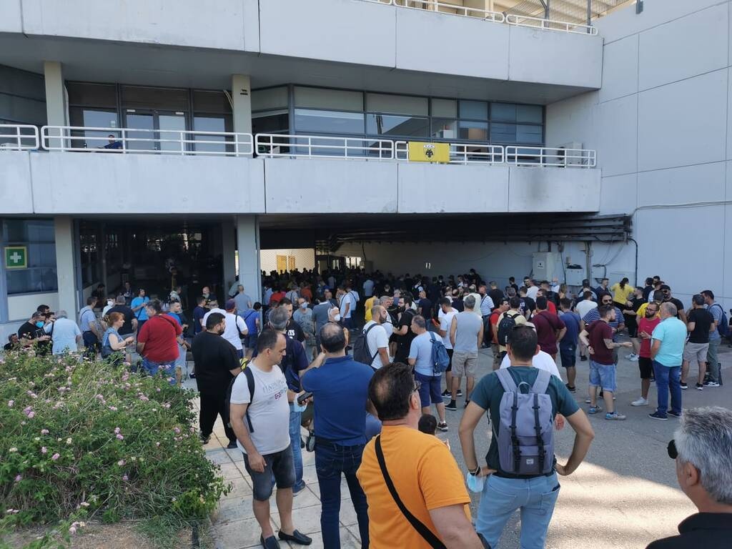 ΑΕΚ: Τρέλα στο ΟΑΚΑ για τα διαρκείας της «OPAP Arena» (photos)