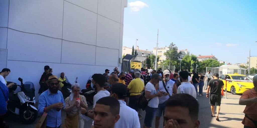 ΑΕΚ: Η τρέλα των οπαδών στο ΟΑΚΑ για τα διαρκείας της «OPAP Arena» - Αποκλειστικά βίντεο