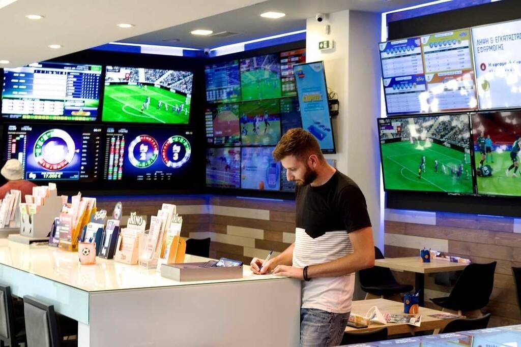 To κατάστημα ΟΠΑΠ του Κωνσταντίνου Αγγελάτου στο Περιστέρι
