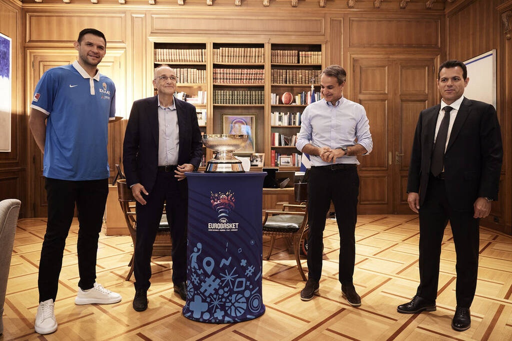 Eurobasket 2022: Στο Μαξίμου οι Λιόλιος, Ιτούδης, Παπανικολάου – Οι ευχές του πρωθυπουργού