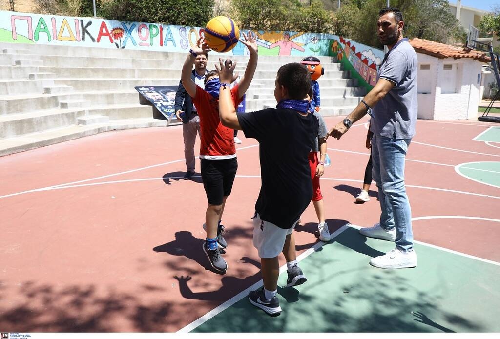 Trophy Tour: Το τρόπαιο του Ευρωμπάσκετ 2022 στα Παιδικά Χωριά SOS