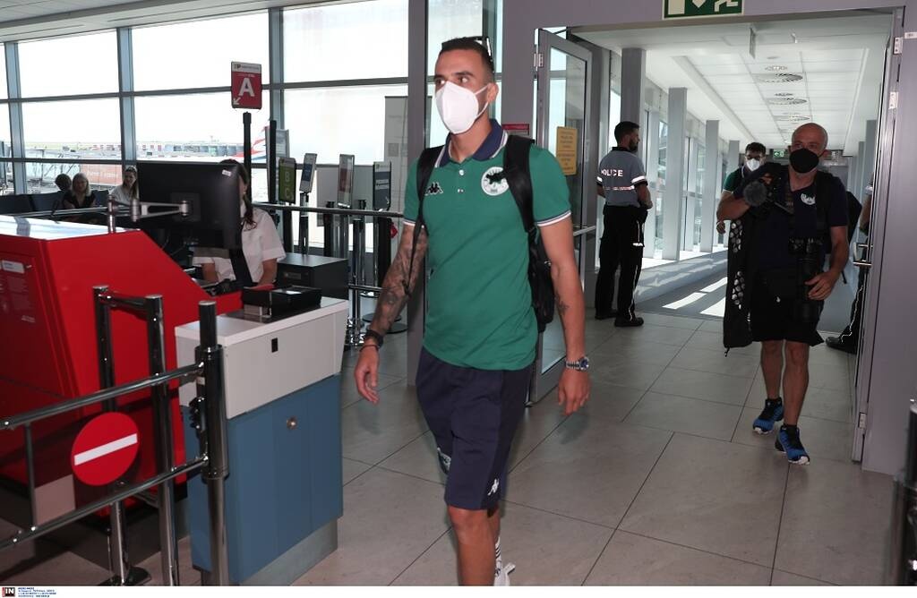 Παναθηναϊκός: Στην Πράγα η αποστολή - Μαζί με Γιοβάνοβιτς ο Αλαφούζος (photos)