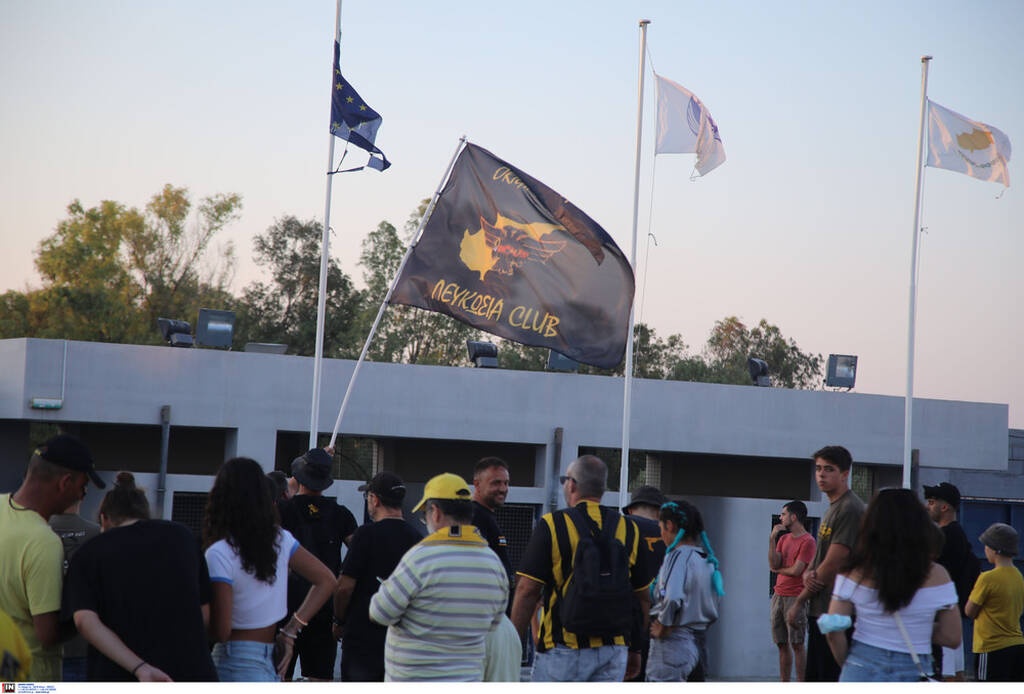 ΑΕΚ: Πανικός στο Μακάρειο για την Ένωση (photos+video)