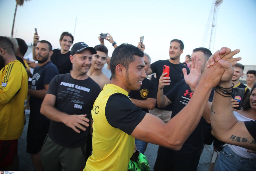 ΑΕΚ: Πανικός στο Μακάρειο για την Ένωση (photos+video)