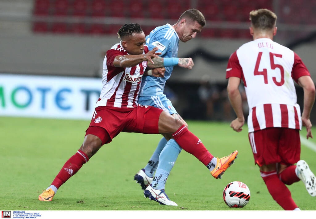 Ολυμπιακός-Σλόβαν Μπρατισλάβας 1-1: Τον κράτησε όρθιο αλλά έχει πρόβλημα (photos)