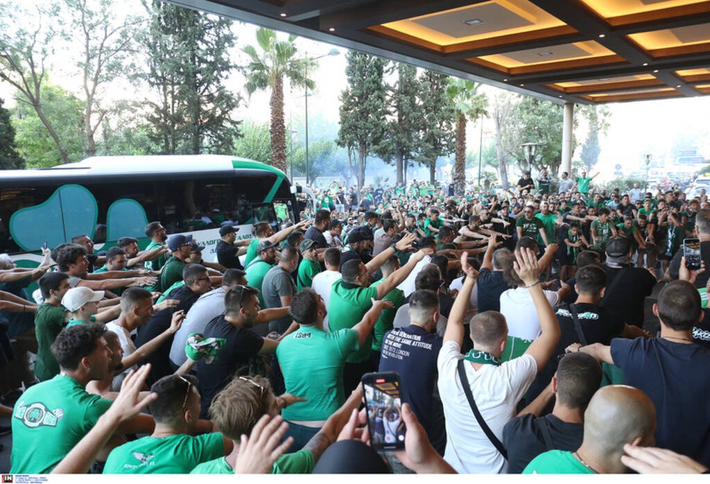 Κόσμος του Παναθηναϊκού στο ξενοδοχείο