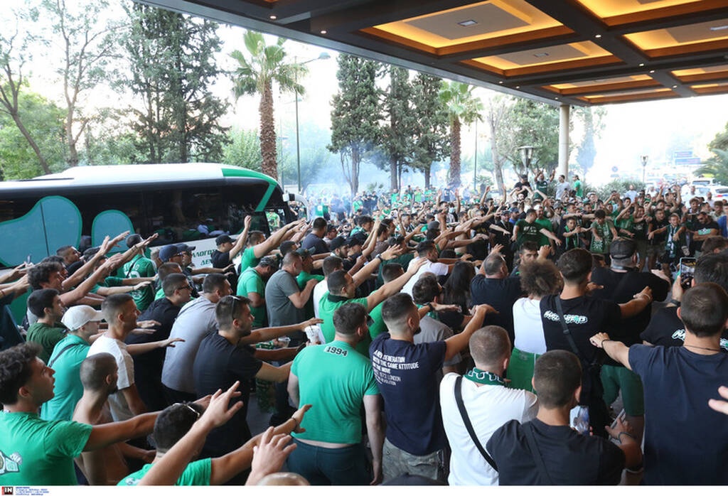 Κόσμος του Παναθηναϊκού στο ξενοδοχείο