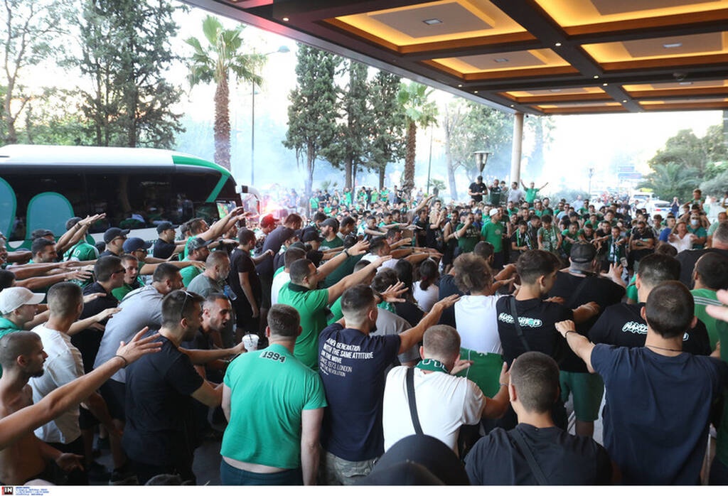 Κόσμος του Παναθηναϊκού στο ξενοδοχείο