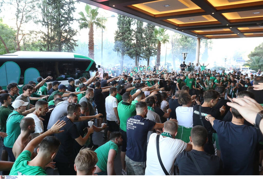 Κόσμος του Παναθηναϊκού στο ξενοδοχείο