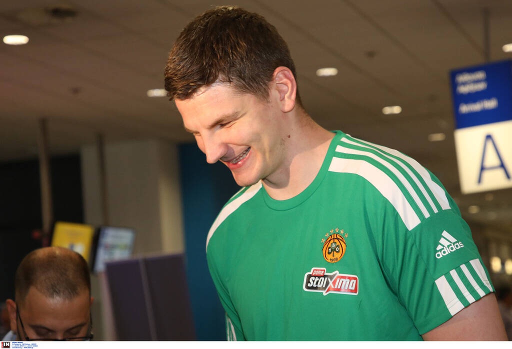 Παναθηναϊκός ΟΠΑΠ: Στην Αθήνα ο Γκουντάιτις με πράσινα παπούτσια (photos)