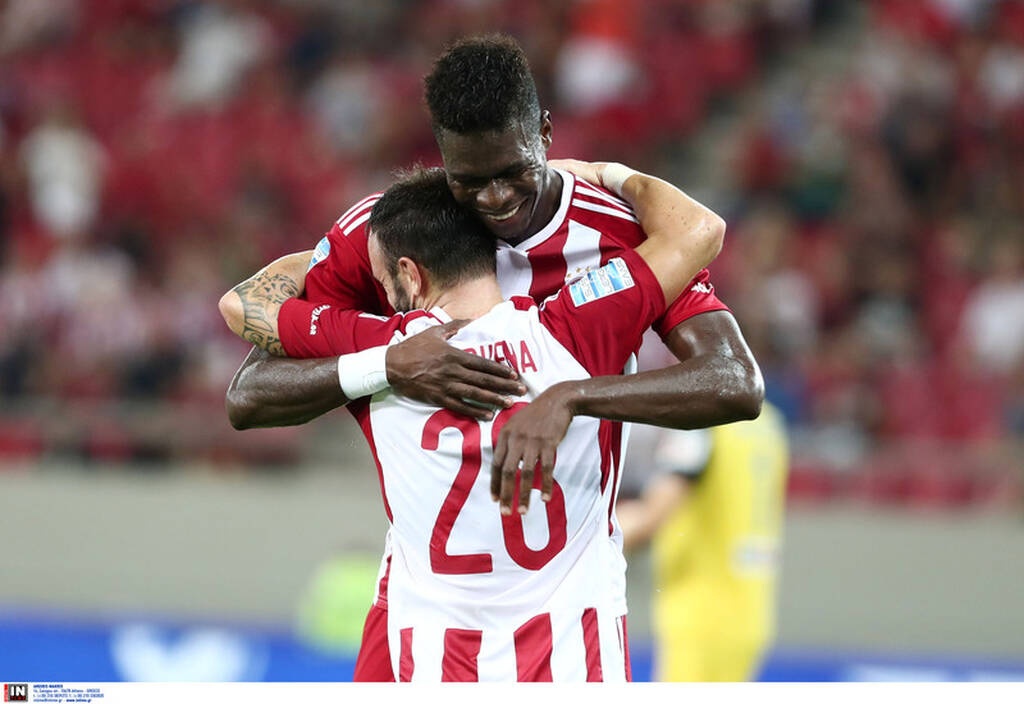 Ολυμπιακός-ΠΑΣ Γιάννινα 2-0: Ζόρικη πρεμιέρα, αλλά έκανε τη δουλειά με Βαλμπουενά