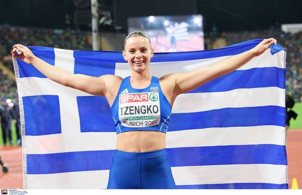 Ελίνα Τζένγκο: «Να που τα όνειρα γίνονται πραγματικότητα!» - Το νέο «πάρτι» υποδοχής στο Μόναχο