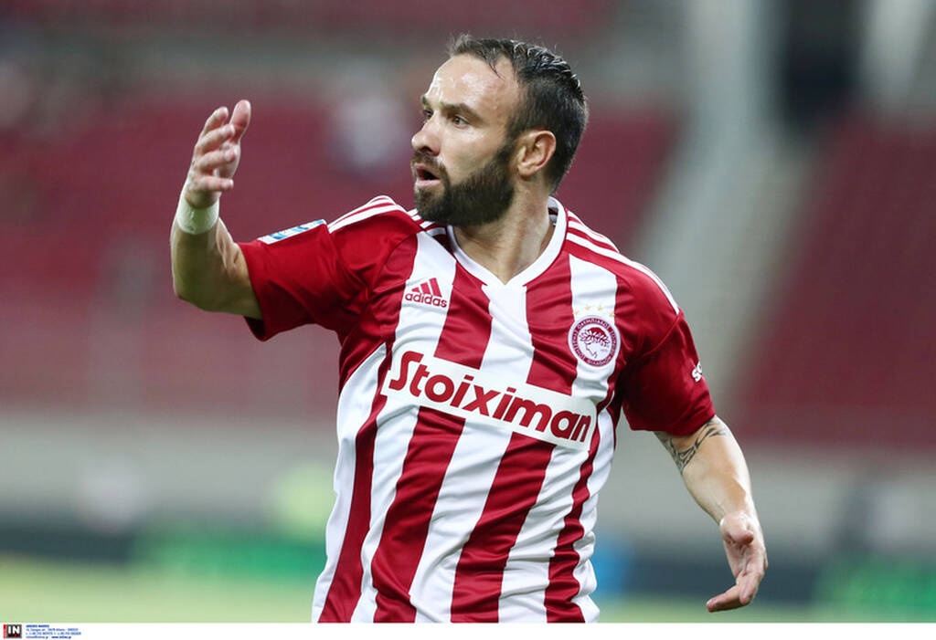 Ολυμπιακός-ΠΑΣ Γιάννινα 2-0: Ζόρικη πρεμιέρα, αλλά έκανε τη δουλειά με Βαλμπουενά
