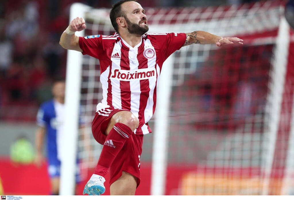 Ολυμπιακός-ΠΑΣ Γιάννινα 2-0: Ζόρικη πρεμιέρα, αλλά έκανε τη δουλειά με Βαλμπουενά