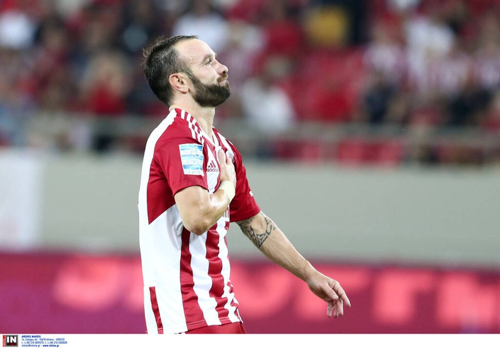 Ολυμπιακός-ΠΑΣ Γιάννινα 2-0: Ζόρικη πρεμιέρα, αλλά έκανε τη δουλειά με Βαλμπουενά