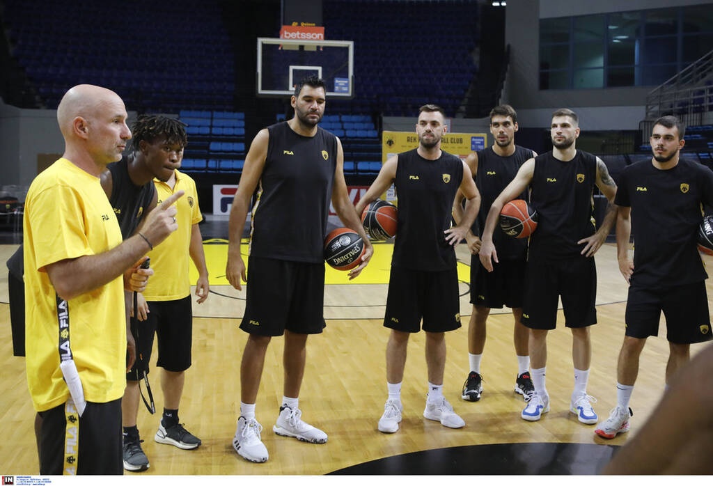 ΑΕΚ: Η πρώτη προπόνηση της «Βασίλισσας» (photos)