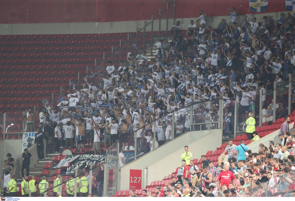 Ολυμπιακός-Απόλλων Λεμεσού: Γκολ από τα αποδυτήρια ο Μασούρας, πήρε φωτιά το «Γ. Καραϊσκάκης» (pics)