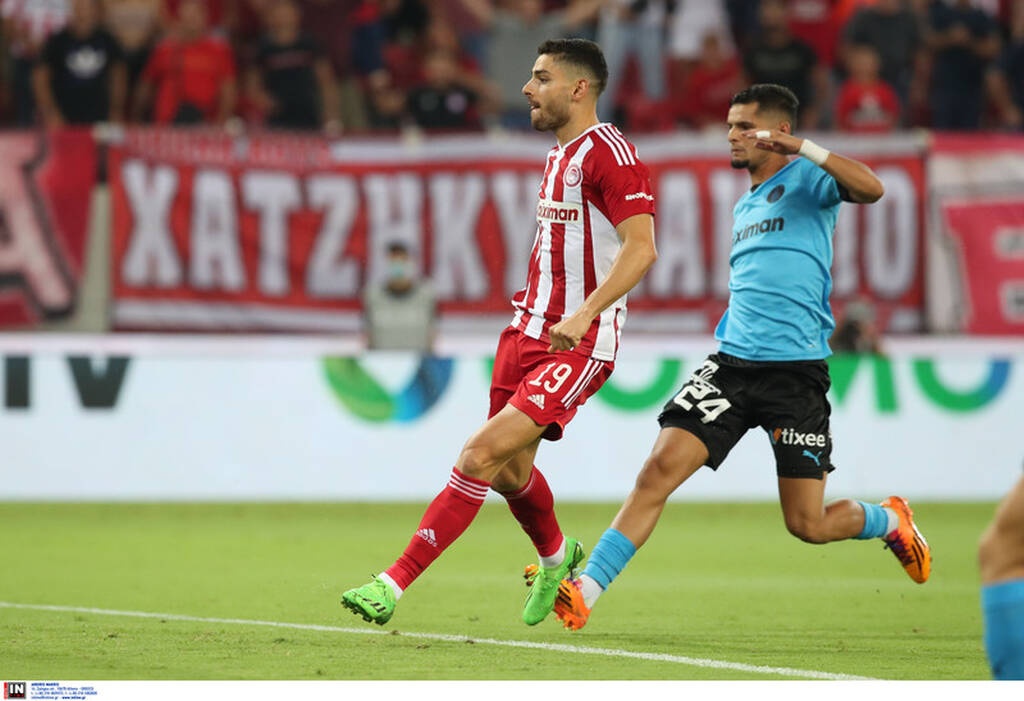 Ολυμπιακός-Απόλλων Λεμεσού: Γκολ από τα αποδυτήρια ο Μασούρας, πήρε φωτιά το «Γ. Καραϊσκάκης» (pics)