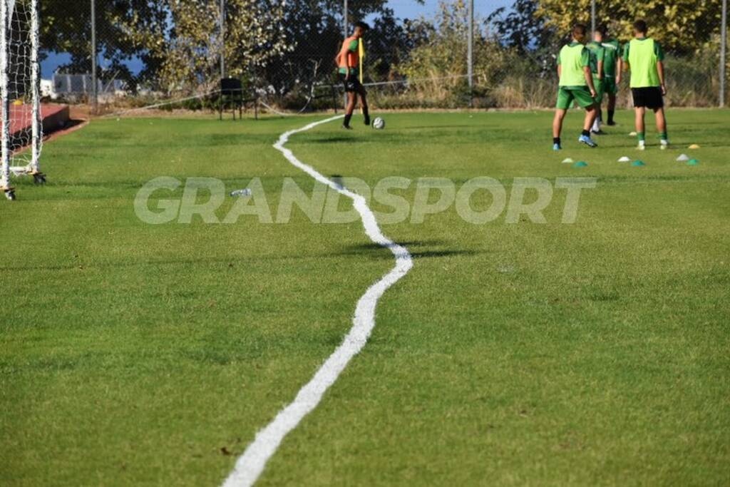 Τελική γραμμή με ζιγκ-ζαγκ σε γήπεδο στην Κρήτη – Έγινε και φιλικό ματς (photos)