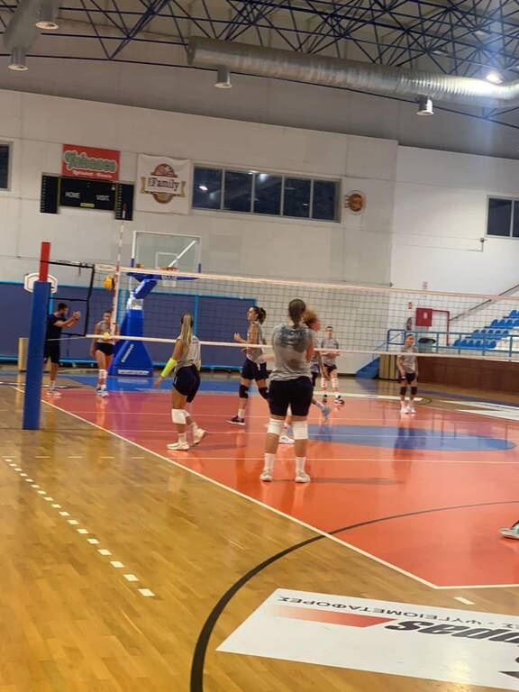 Volley League Γυναικών: Με νέα πρόσωπα και όρεξη για δουλειά η Πρώτη του ΑΟ Θήρας