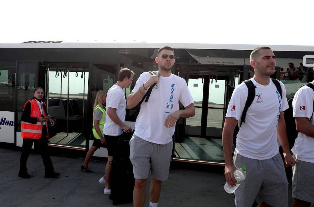 Eurobasket 2022: «Πέταξε» για Μιλάνο η Εθνική (photos)