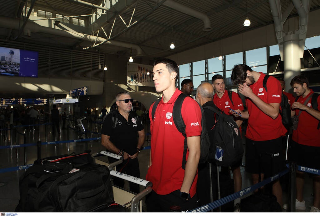 Ολυμπιακός: Αναχώρησε για Κωνσταντινούπολη (photos)