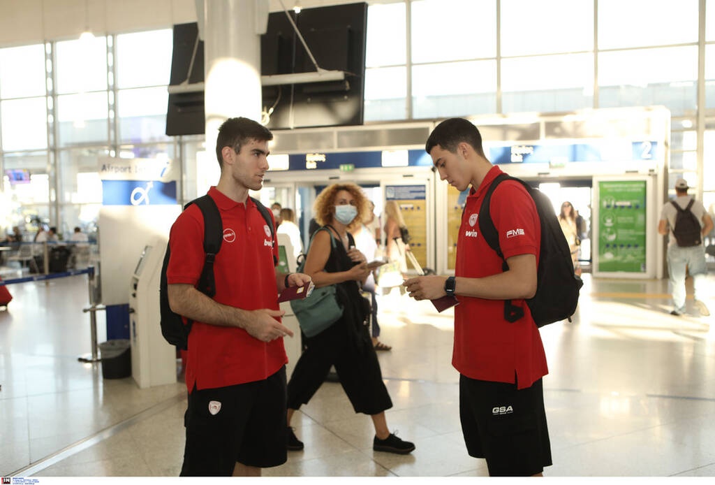 Ολυμπιακός: Αναχώρησε για Κωνσταντινούπολη (photos)