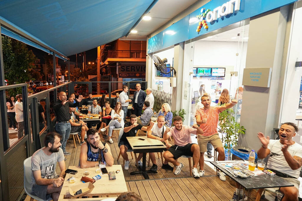 Football night με διασκέδαση και εκπλήξεις στα καταστήματα ΟΠΑΠ (photos+video)
