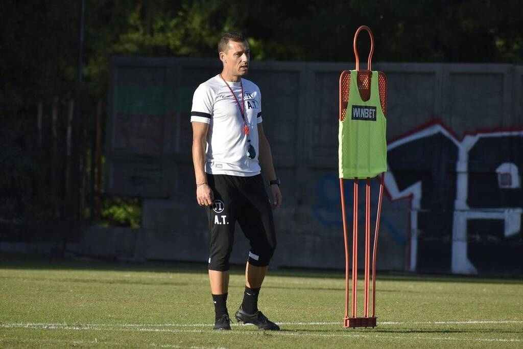 Έκπληξη με Χρήστο Δώνη - Σ’ αυτήν την ομάδα δοκιμάζεται για να συνεχίσει την καριέρα του (photos)