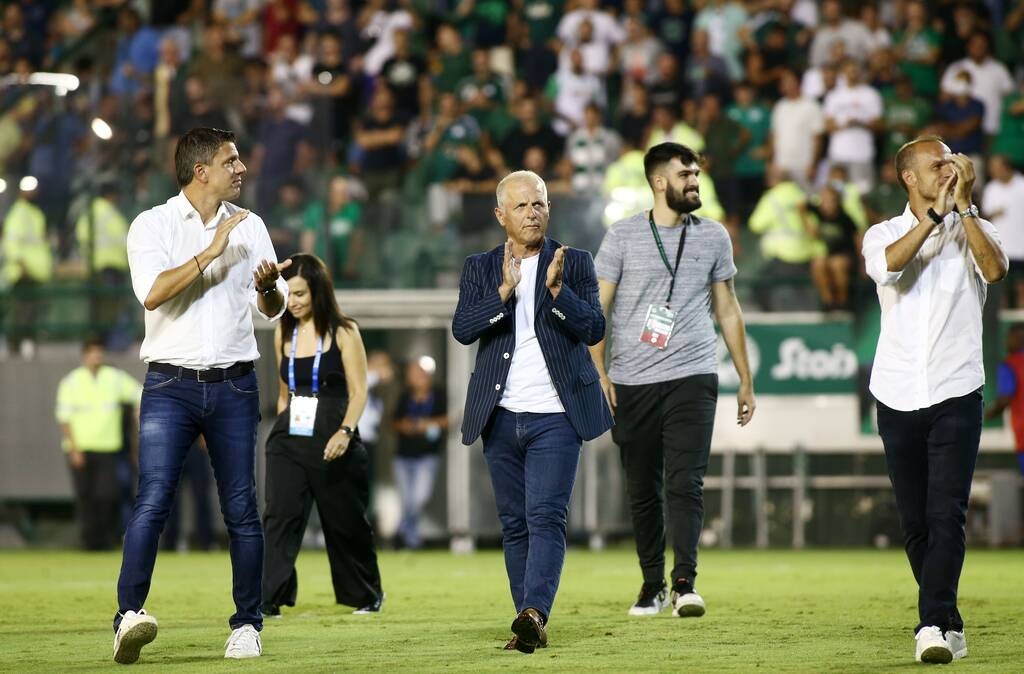 Παναθηναϊκός-Λαμία: Βραβεύτηκαν Αποστολάκης, Χένρικσεν, Μπασινάς και Φύσσας (Video+Photos)