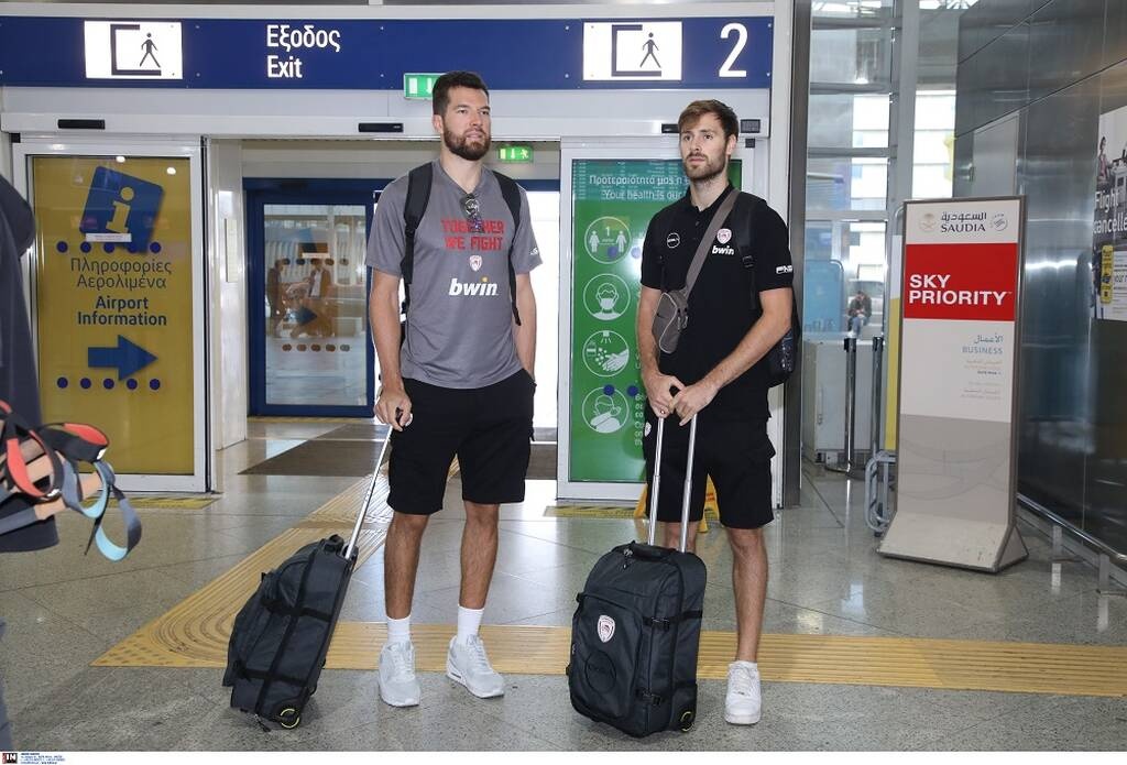 Ολυμπιακός: «Πέταξε» χωρίς Σλούκα για Κύπρο (photos)